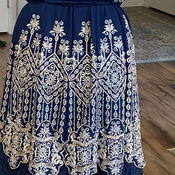 Morocon dress - Picture 13 of 16